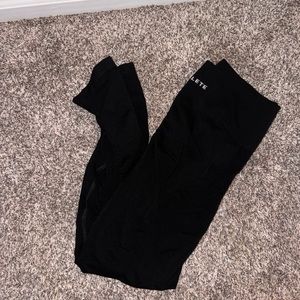 Alphalete contour amplify